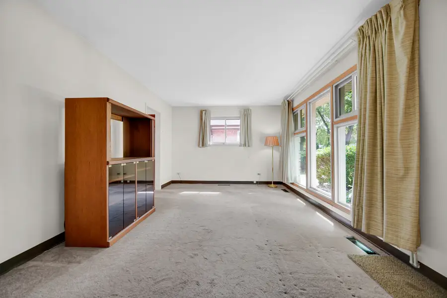 17913 Oakwood Avenue, Lansing, IL 60438 - #3