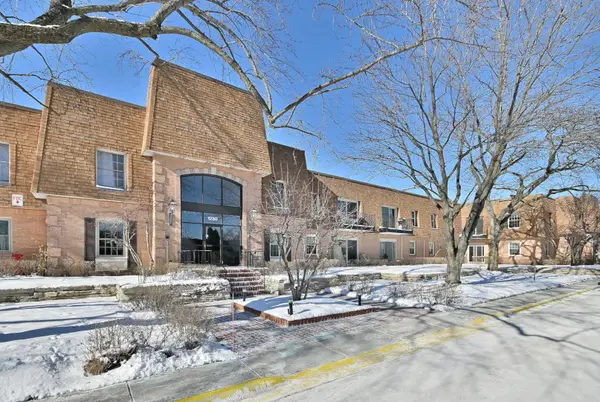 1230 Park Avenue W #225, Highland Park, IL 60035