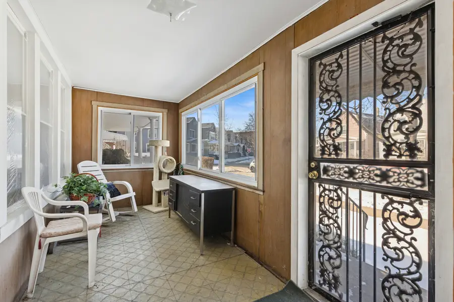 5207 N Ludlam Avenue, Chicago, IL 60630 - Image #3