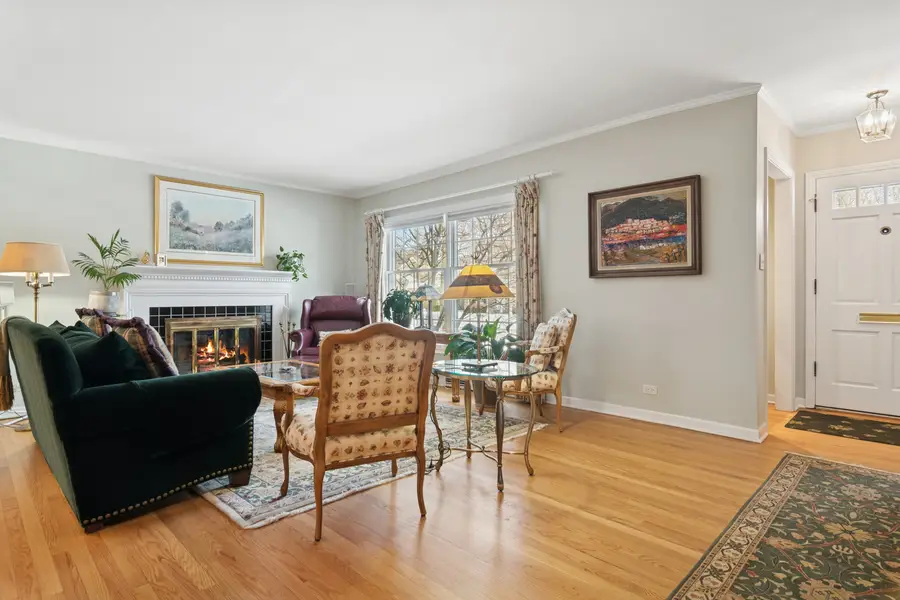 2732 Lincolnwood Drive, Evanston, IL 60201 - Image #3