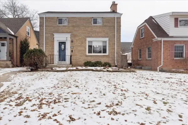 5209 N Osceola Avenue, Chicago, IL 60656