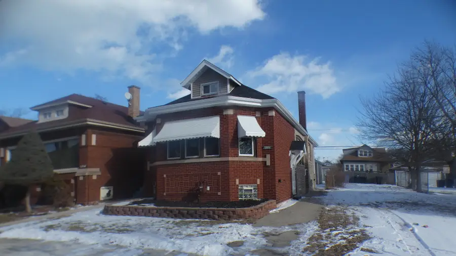 8133 S Dante Avenue, Chicago, IL 60619 - #2