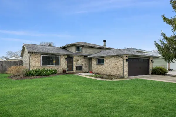 3966 N Galena Avenue, Arlington Heights, IL 60004