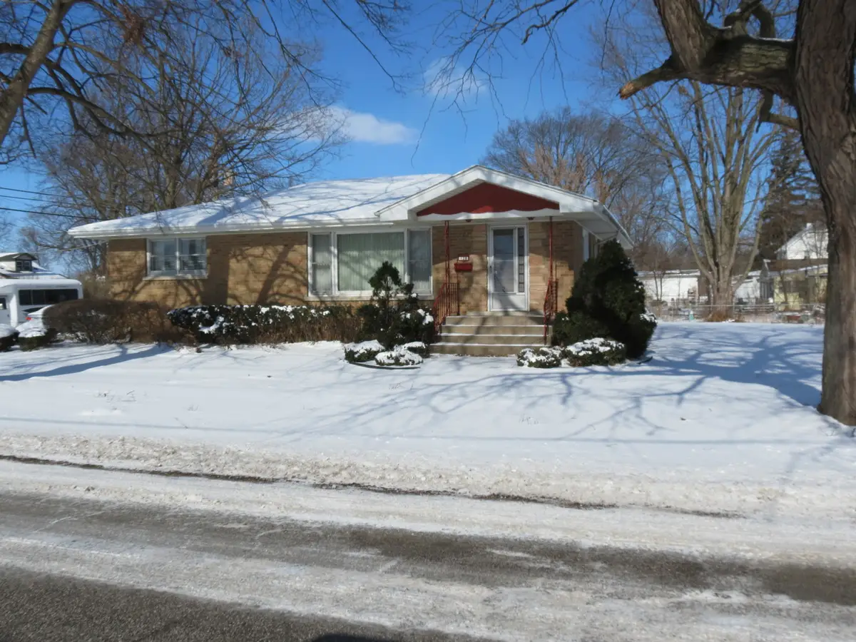 120 E 6 Th Streets, Momence, IL 60954 - Image #1