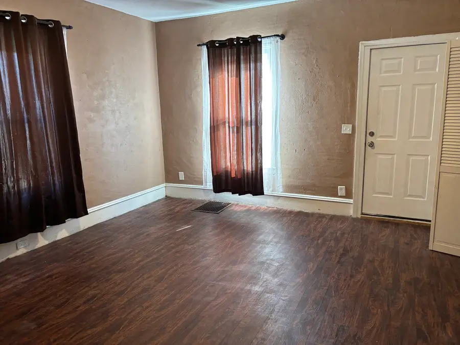 Address Withheld By Seller, Henry, IL 61537 - #2