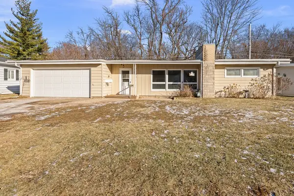 3102 15th Street A, Moline, IL 61265