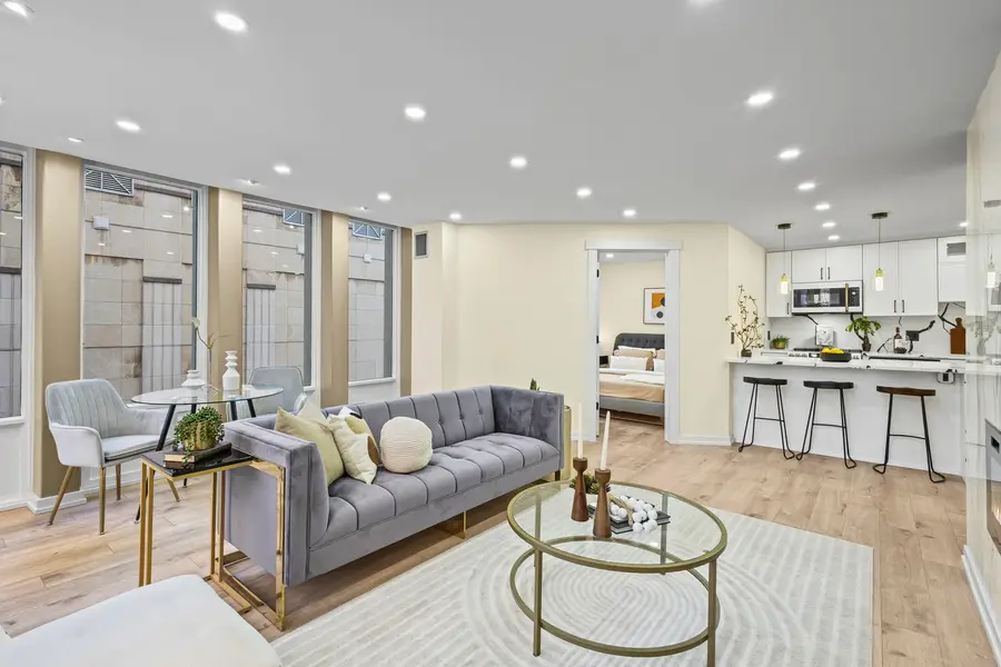 100 E Walton Street #14D, Chicago, IL 60611 - #3