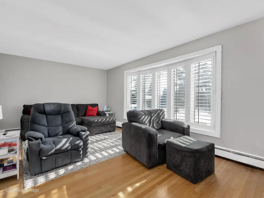 16W680 57th Street, Clarendon Hills, IL 60514 - Image #3