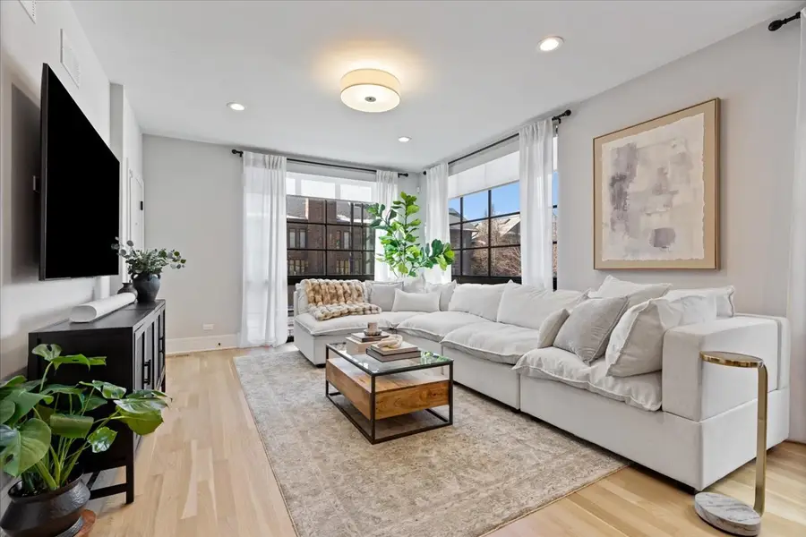 1833 N Larrabee Street #1, Chicago, IL 60614 - #3