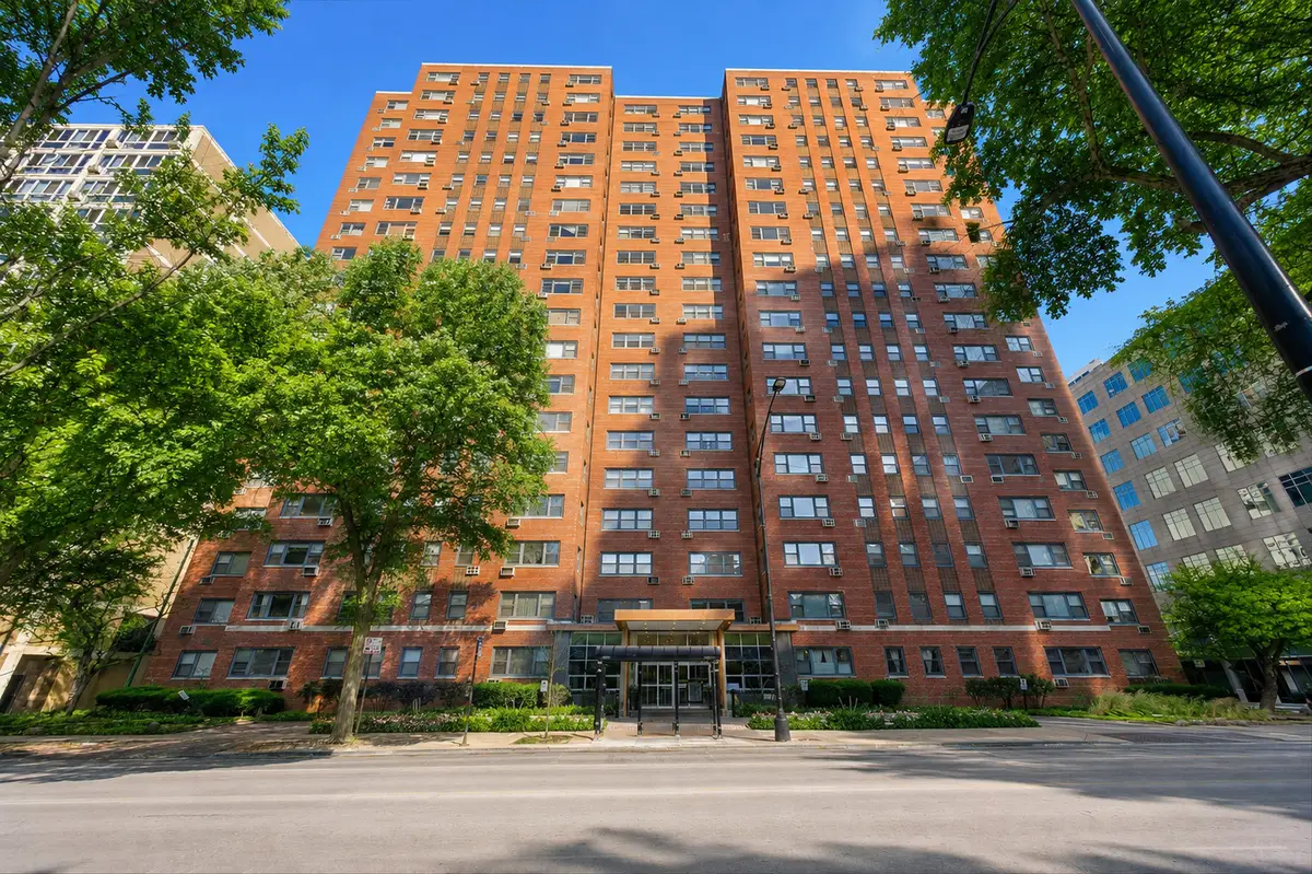 2909 N Sheridan Road #605, Chicago, IL 60657 - #1