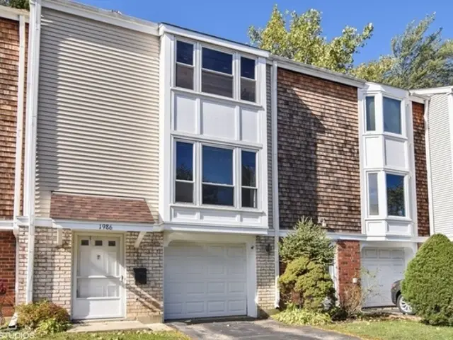 1986 Brighton Lane, Hoffman Estates, IL 60169 - #1