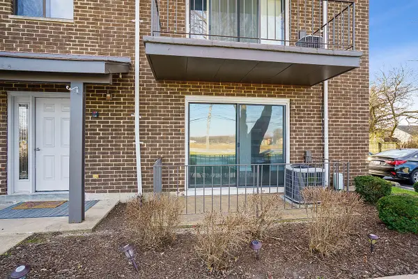 6323 175th Street #1W, Tinley Park, IL 60477