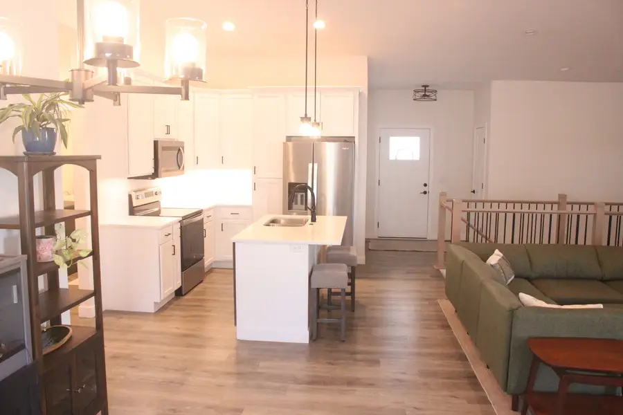 1831 S 5th Street, Eldridge, IA 52748 - Image #3