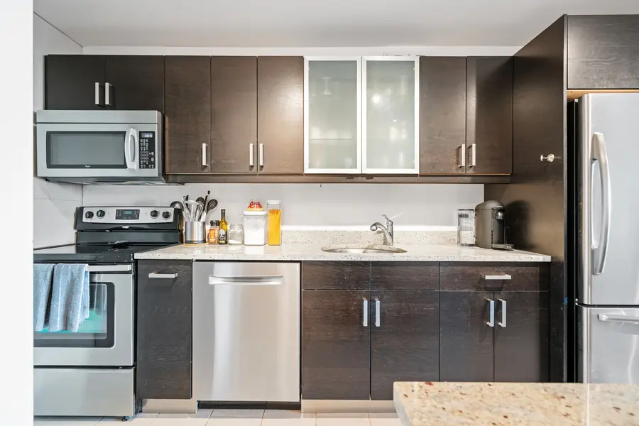 1660 N La Salle Drive #1710, Chicago, IL 60614 - Image #3