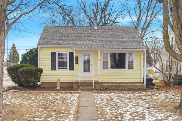 1024 Avery Avenue, Dixon, IL 61021