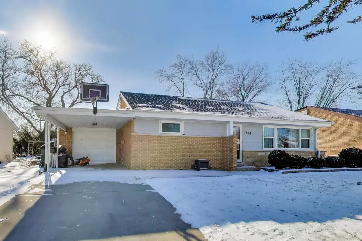7441 Lyons Street, Morton Grove, IL 60053 - Image #1