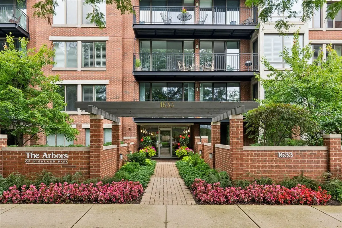 1633 2nd Street #508, Highland Park, IL 60035 - Image #1