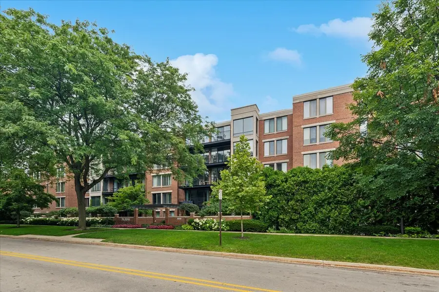 1633 2nd Street #508, Highland Park, IL 60035 - Image #2