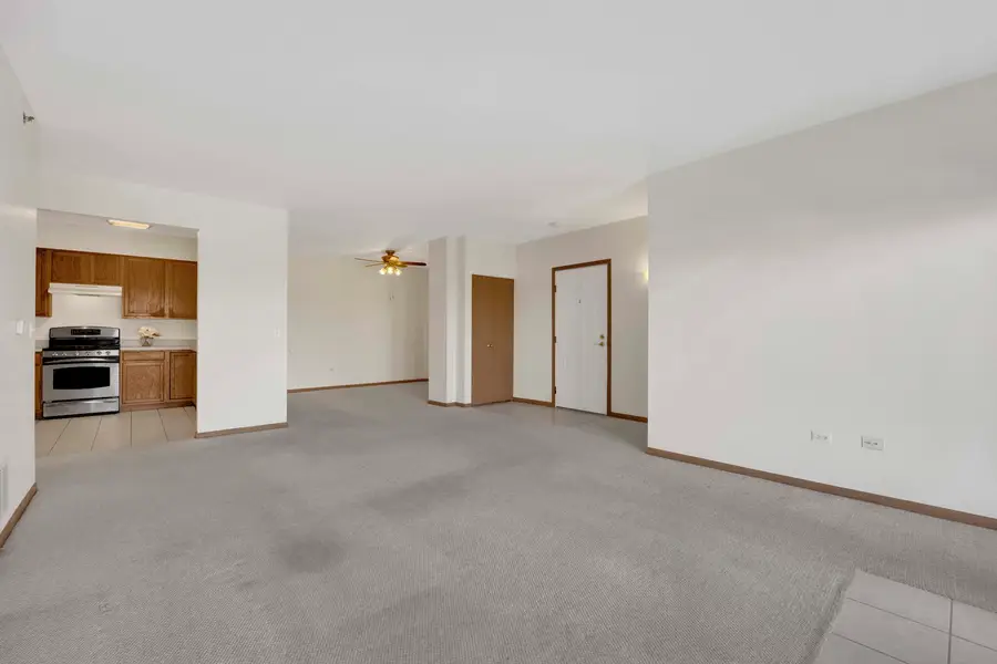 2260 S Grace Street #401, Lombard, IL 60148 - Image #3