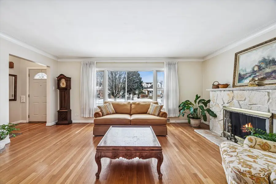 10031 S Homan Avenue, Evergreen Park, IL 60805 - #2