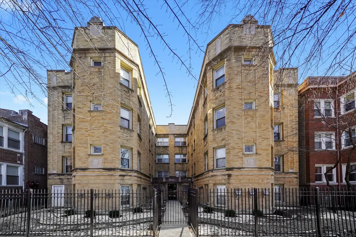 4709 N Lawndale Avenue #2W, Chicago, IL 60625 - Image #1