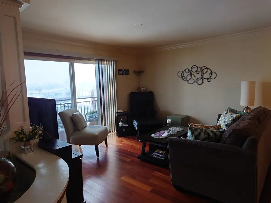 8650 N Shermer Road #306, Niles, IL 60714 - #2