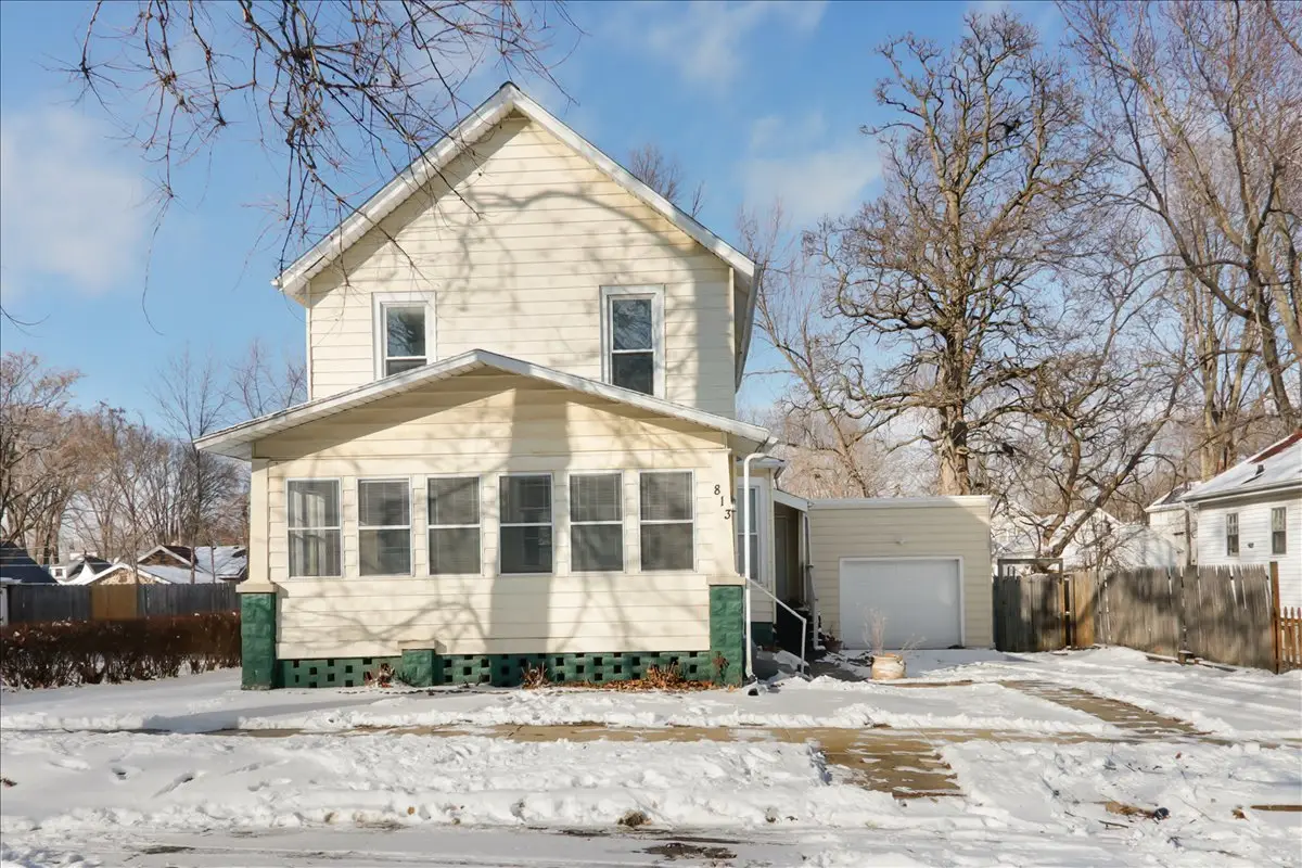 813 W Jefferson Street, Bloomington, IL 61701 - Image #1