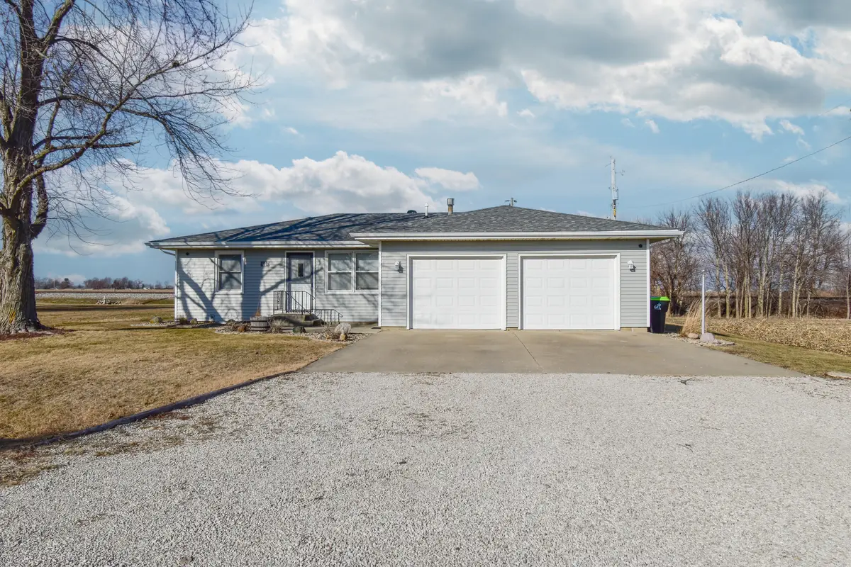 1017 Florence Avenue, Chenoa, IL 61726 - Image #1