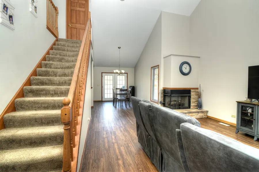 107 S River Road, McHenry, IL 60051 - Image #3