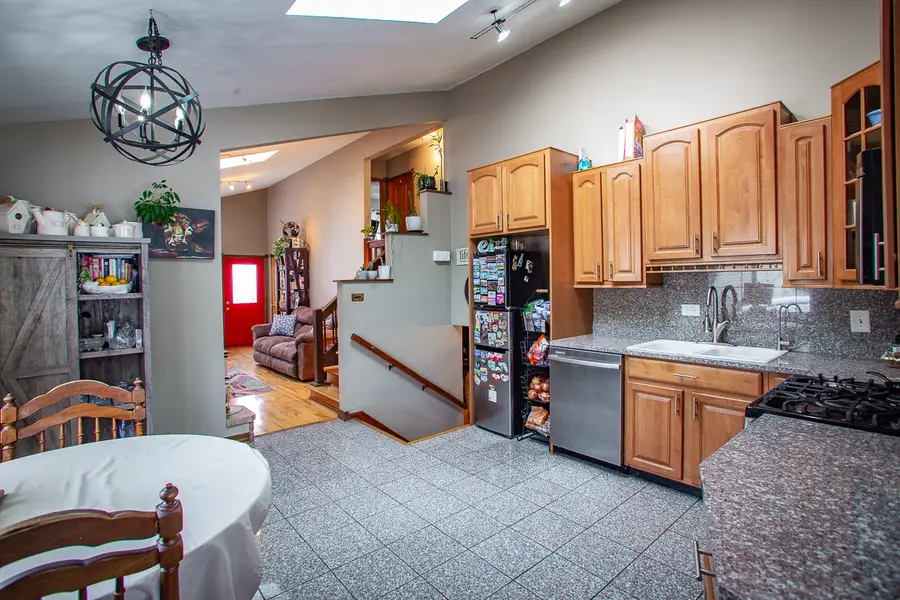 1648 Glen Ellyn Road, Glendale Heights, IL 60139 - #3