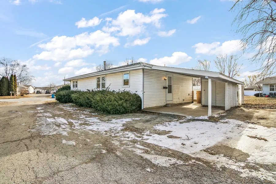 1227 Peacock Lane, Bradley, IL 60915 - #2