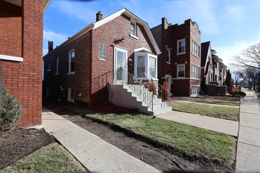 5409 S Sawyer Avenue, Chicago, IL 60632 - Image #2