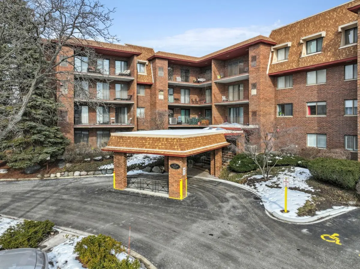 101 Old Oak Drive #216, Buffalo Grove, IL 60089 - #1