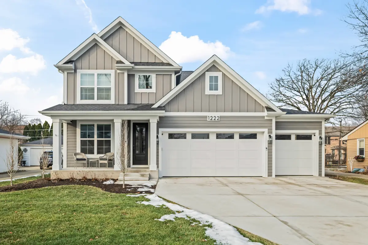 1222 N Walnut Avenue, Arlington Heights, IL 60004 - #1