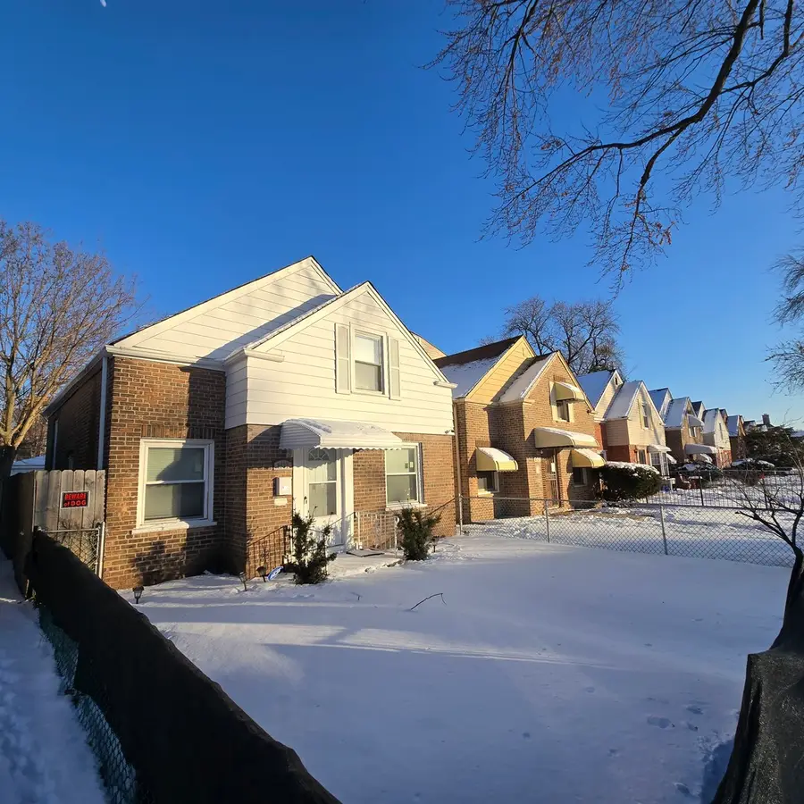 8617 S Bennett Avenue, Chicago, IL 60617 - Image #2