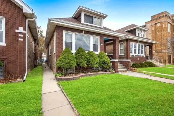 2420 S 61st Avenue, Cicero, IL 60804