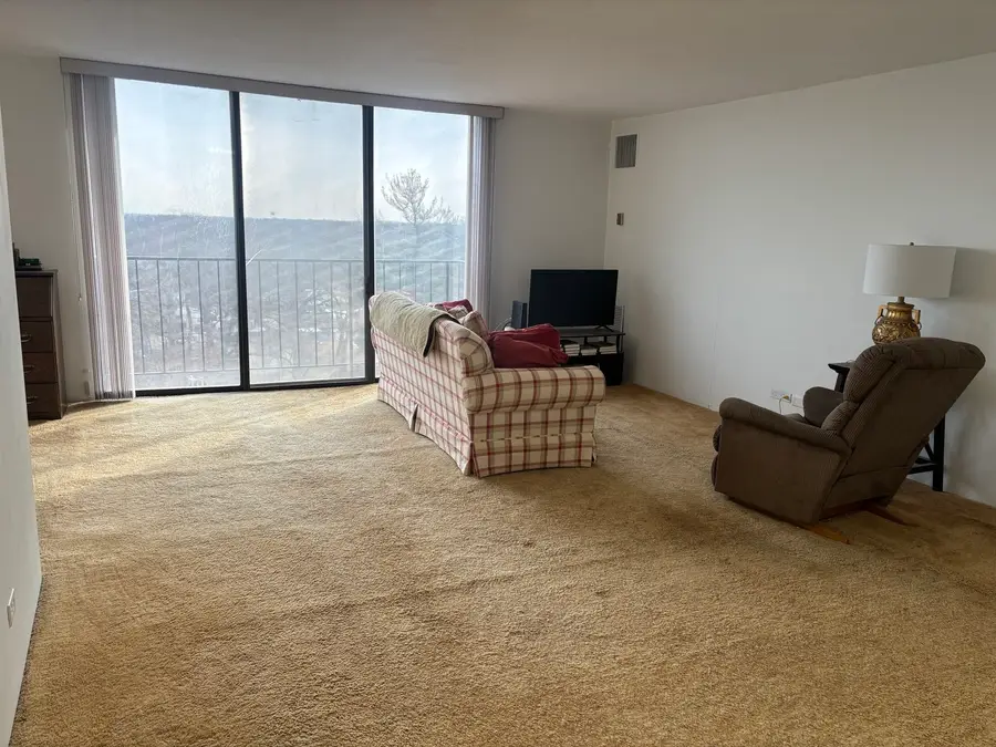 1800 7th Street #11F, East Moline, IL 61244 - Image #2