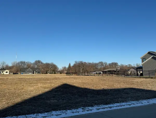 359 Ann Avenue, Riverdale, IA 52722