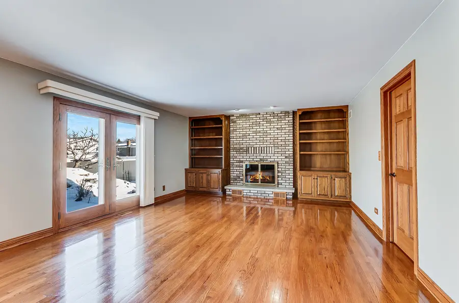 8732 W Surrey Park, Palos Hills, IL 60465 - Image #3