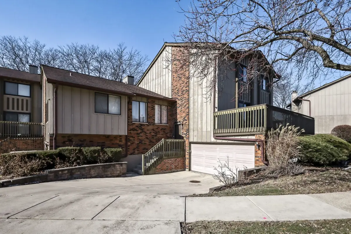 19 Portwine Road, Willowbrook, IL 60527 - #1
