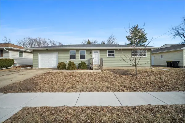 15 Brookwood Drive, Normal, IL 61761