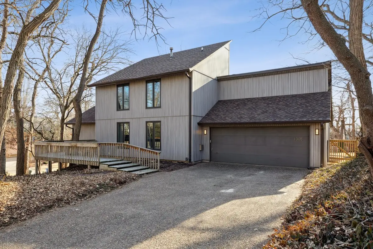 1005 Canterbury Court, Davenport, IA 52806 - #1