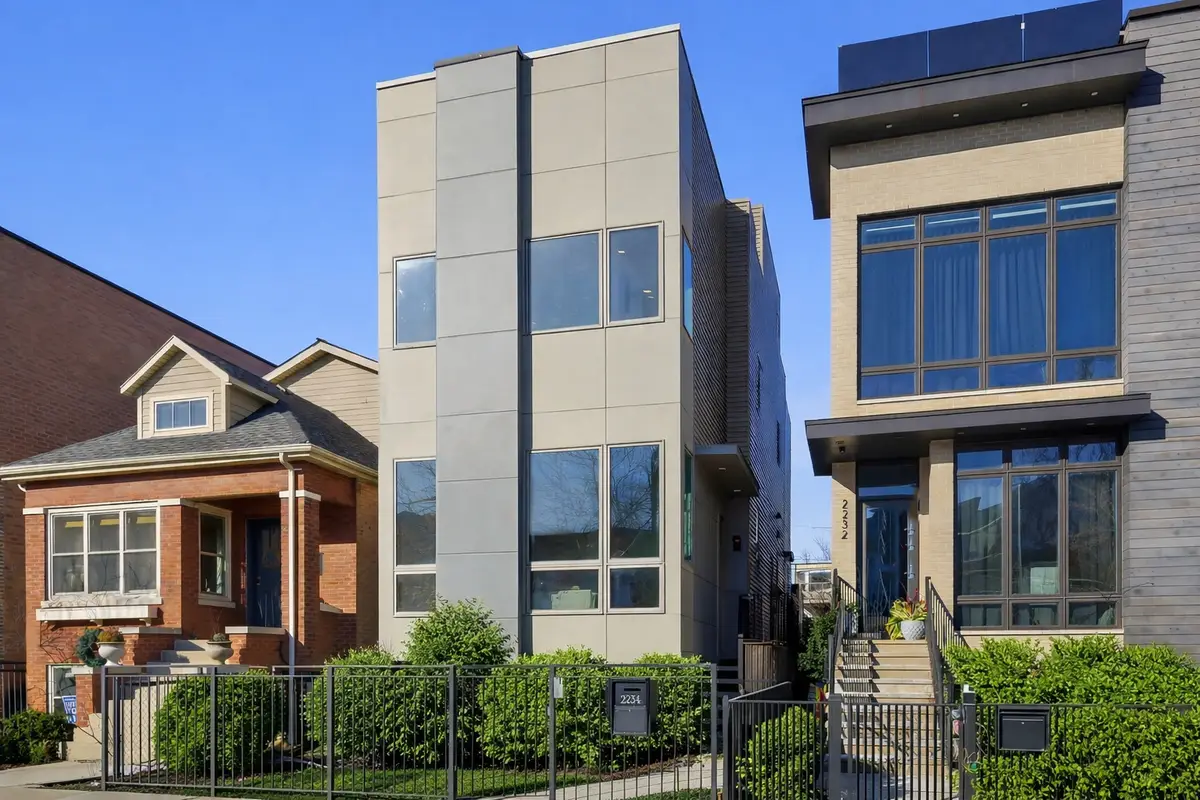 2234 W Huron Street, Chicago, IL 60612 - Image #1