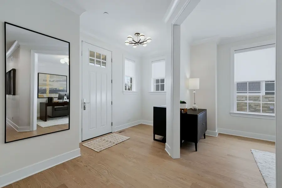 567 Hannah Lane, Hinsdale, IL 60521 - #2