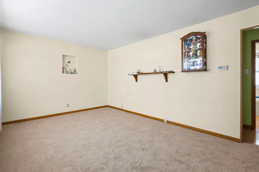 16016 Latrobe Avenue, Oak Forest, IL 60452 - #3