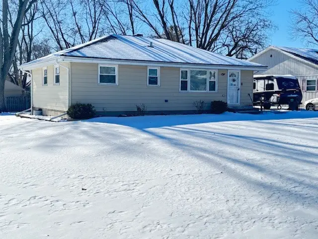 2001 Burr Oak Lane, Lindenhurst, IL 60046 - Image #2