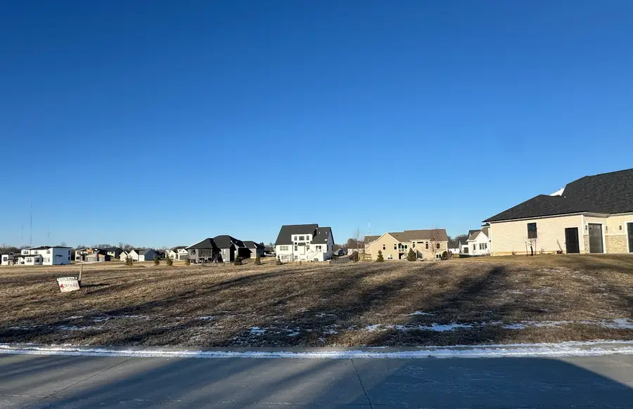 237 Mason Drive, Riverdale, IA 52722 - Image #2