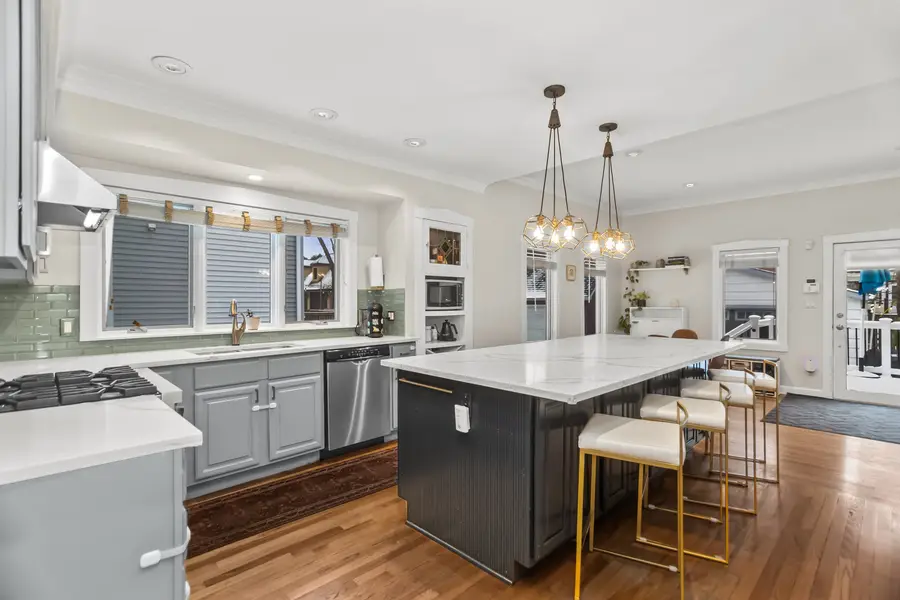 120 S Stone Avenue, La Grange, IL 60525 - #3