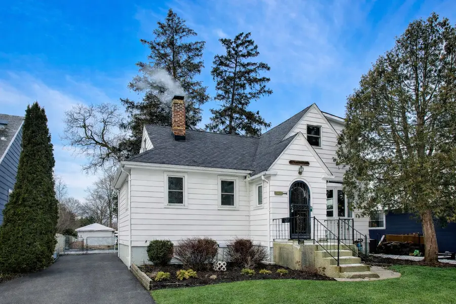 4238 Lindley Street, Downers Grove, IL 60515 - Image #2