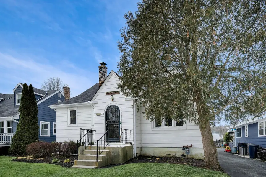 4238 Lindley Street, Downers Grove, IL 60515 - Image #3